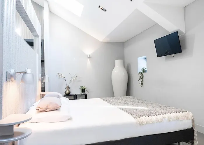 Newly Refreshed Weaving Mill Free Parking 3*