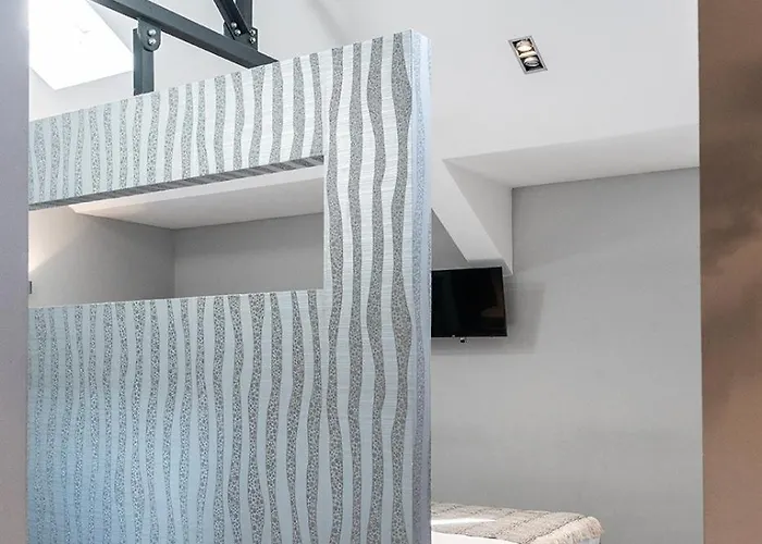 Newly Refreshed Weaving Mill Free Parking Πανσιόν 3*