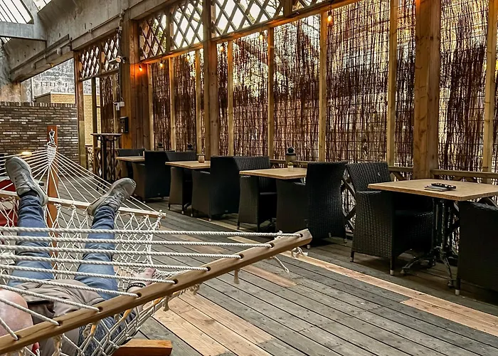 Newly Refreshed Weaving Mill Free Parking